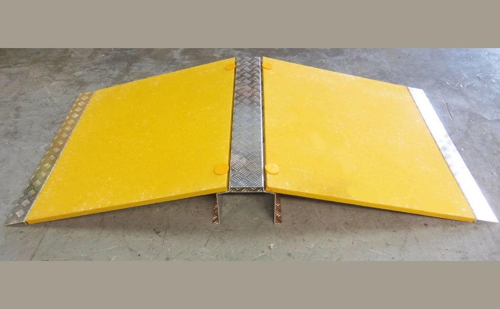 Pedestrian Hose Pipe and Cable Ramp